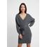 Vero Moda VMREMI V NECK DRESS Sukienka dzianinowa medium grey melange VE121C1W5