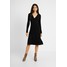 Vero Moda Tall VMNANCY WRAP DRESS Sukienka dzianinowa black VEB21C03L
