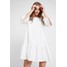 NA-KD TRUMPET SLEEVE FLOUNCE DRESS   Sukienka koszulowa white NAA21C06Q
