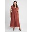 Vero Moda Curve VMSAMMI WIDE ANKLE DRESS Długa sukienka mahogany VEE21C01A