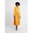 Closet CLOSET PLEATED DRESS Sukienka koszulowa mustard CL921C0L4
