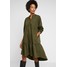 Culture ANTONIETT DRESS Sukienka koszulowa burnt olive CU221C04D