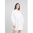 Nly by Nelly FEMME OVERSIZE SHIRT DRESS Sukienka koszulowa white NEG21C042