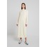 YASTAMILLE ROLLNECK DRESS Sukienka dzianinowa white swan Y0121C0WP