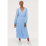 H&M Długa sukienka plisowana 0795052007 Jasnoniebieski