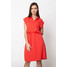 Quiosque Koralowa koszulowa sukienka wiązana w pasie 4HI002600