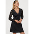 H&M Koronkowa sukienka w serek 0788006001 Czarny
