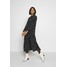 Topshop SMOCK PEPLUM DRESS Sukienka koszulowa black TP721C173