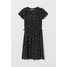 H&M Sukienka z dekoltem w serek 0618287005 Czarny/Kwiaty