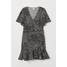 H&M Sukienka z krepy we wzory 0744906006 Czarny/Zeberka