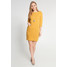 Quiosque Żółta prosta sukienka z kieszeniami z fakturą 4IH001342