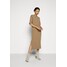 WEEKEND MaxMara ONDA Sukienka dzianinowa kamel MW721C06O