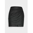 Abercrombie & Fitch BELTED VEGAN SKIRT Spódnica mini black A0F21B01I