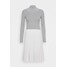 Emporio Armani DRESS Sukienka dzianinowa silvery grey EA821C01X