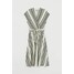 H&M Sukienka z dekoltem w serek 0859136006 Kremowy/Paski