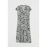 H&M Sukienka z dekoltem w serek 0859136006 Ciemnoniebieski/Białe kwiaty