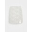Abercrombie & Fitch ALINE Spódnica trapezowa white A0F21B038