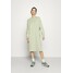 Monki MINDY DRESS Sukienka z dżerseju green dusty solid MOQ21C091