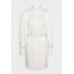 DESIGNERS REMIX EMMY SHORT DRESS Sukienka koszulowa cream DEA21C038
