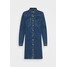 Pieces PCPERRY DRESS Sukienka jeansowa medium blue denim PE321C0TY