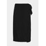 Selected Femme Curve SLFKINORA MIDI WRAP SKIRT Spódnica z zakładką black SEW21B002