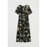 H&M Sukienka z falbanami 0849938001 Czarny/Kwiaty