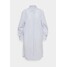 Marc O'Polo DRESS CHEST POCKET STRIPE PATCH HIDDEN BUTTONS Sukienka koszulowa off-white MA321C0O1