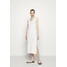 Marc O'Polo PURE DRESS POCKET AT FRONT SLITS AT SIDESEAM Sukienka dzianinowa natural white M3X21C014