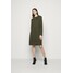 Repeat DRESS Sukienka dzianinowa khaki R0021C00B