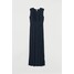 H&M Długa sukienka plisowana 0783553004 Ciemnoniebieski