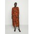 Mother of Pearl RAGLAN SLEEVE DRESS WITH GATHERED NECK & CUFFS Sukienka letnia botanical rust MP421C02G