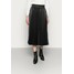 Vero Moda Tall VMPAULINA PLISSE MEDI SKIRT Spódnica plisowana black VEB21B01M