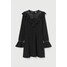H&M Sukienka z koronkowym detalem 0903922001 Czarny