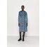 ONLY Tall ONLINC RIKKE COLLAR MIDI DRESS Sukienka jeansowa light blue denim OND21C060-K11