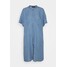 Soaked in Luxury DALIA DRESS Sukienka jeansowa light blue denim SO921C07M-K11