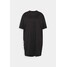 Calvin Klein Jeans Plus REPEAT LOGO Sukienka z dżerseju black C2Q21C00J-Q11