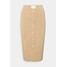 Calvin Klein Jeans BADGE SKIRT Spódnica ołówkowa tawny sand C1821B054-B11