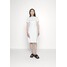 Calvin Klein MICRO LOGO DRESS Sukienka z dżerseju bright white 6CA21C05K-A11