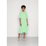 Monki Sukienka koszulowa green MOQ21C0CK-M11