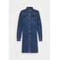 Pieces PCPERRY DRESS Sukienka jeansowa medium blue denim PE321C0TY-K11