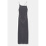 Pull&Bear Długa sukienka z brokatowej tkaniny z detalem na plecach 3390/306