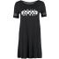 TWINTIP Sukienka z dżerseju black TW421CA0H-Q11