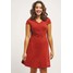 Dorothy Perkins Curve Sukienka z dżerseju red DP621C01M