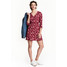 H&M Sukienka z dekoltem w serek 0457292012 Burgund/Kwiaty
