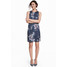 H&M Krótka sukienka z satyny 0486183002 Ciemnoniebieski/Kwiaty