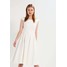 mint&berry Sukienka z dżerseju white alyssum M3221CABM