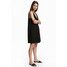 H&M Dżersejowa sukienka w serek 0491168006 Czarny
