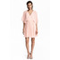 H&M Krótka sukienka z szyfonu 0490210004 Pudroworóżowy