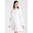 YASMALOU DRESS Sukienka koszulowa star white Y0121C0D2