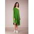 DESIGNERS REMIX MATTIE OFF SHOULDER Sukienka letnia green DEA21C017